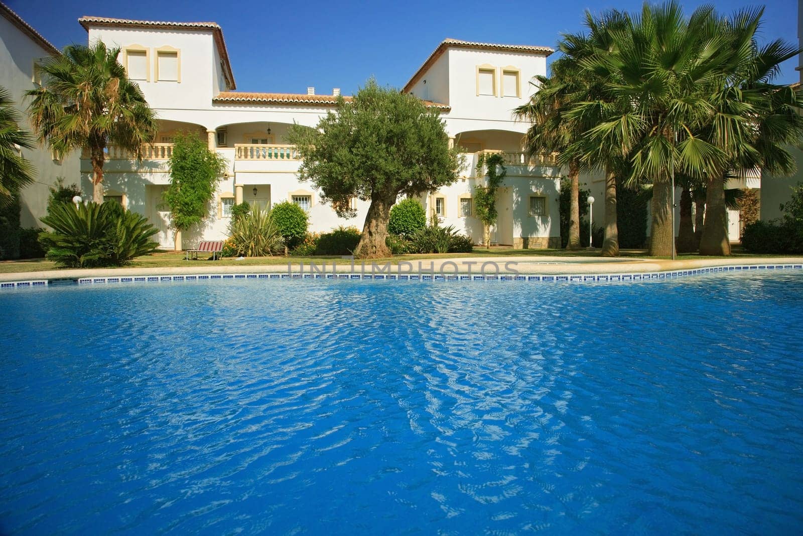 Spanish villas with swimming pool