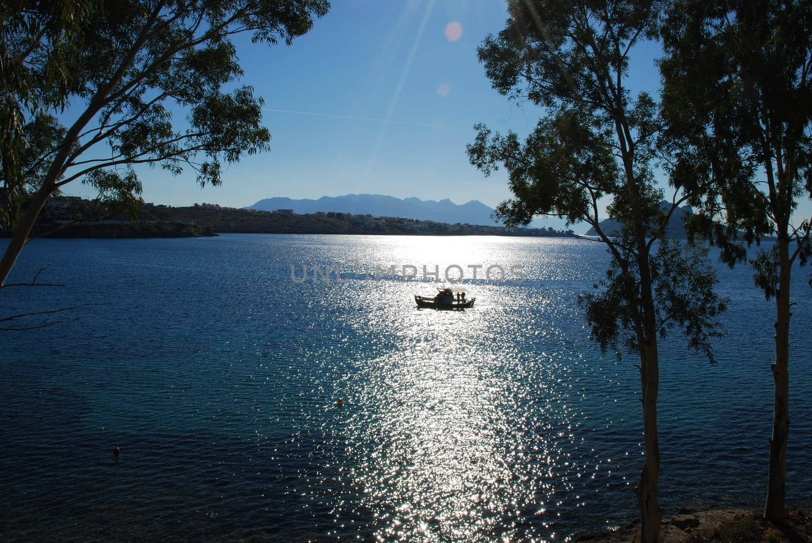 The island of Aegina, in the middle of the Saronic Gulf, has been at the crossroads of cultures and rival actions for many thousands of years - from the mythical Aiakeans to the second world war.Aegina is like something out of a movie, picturesque houses