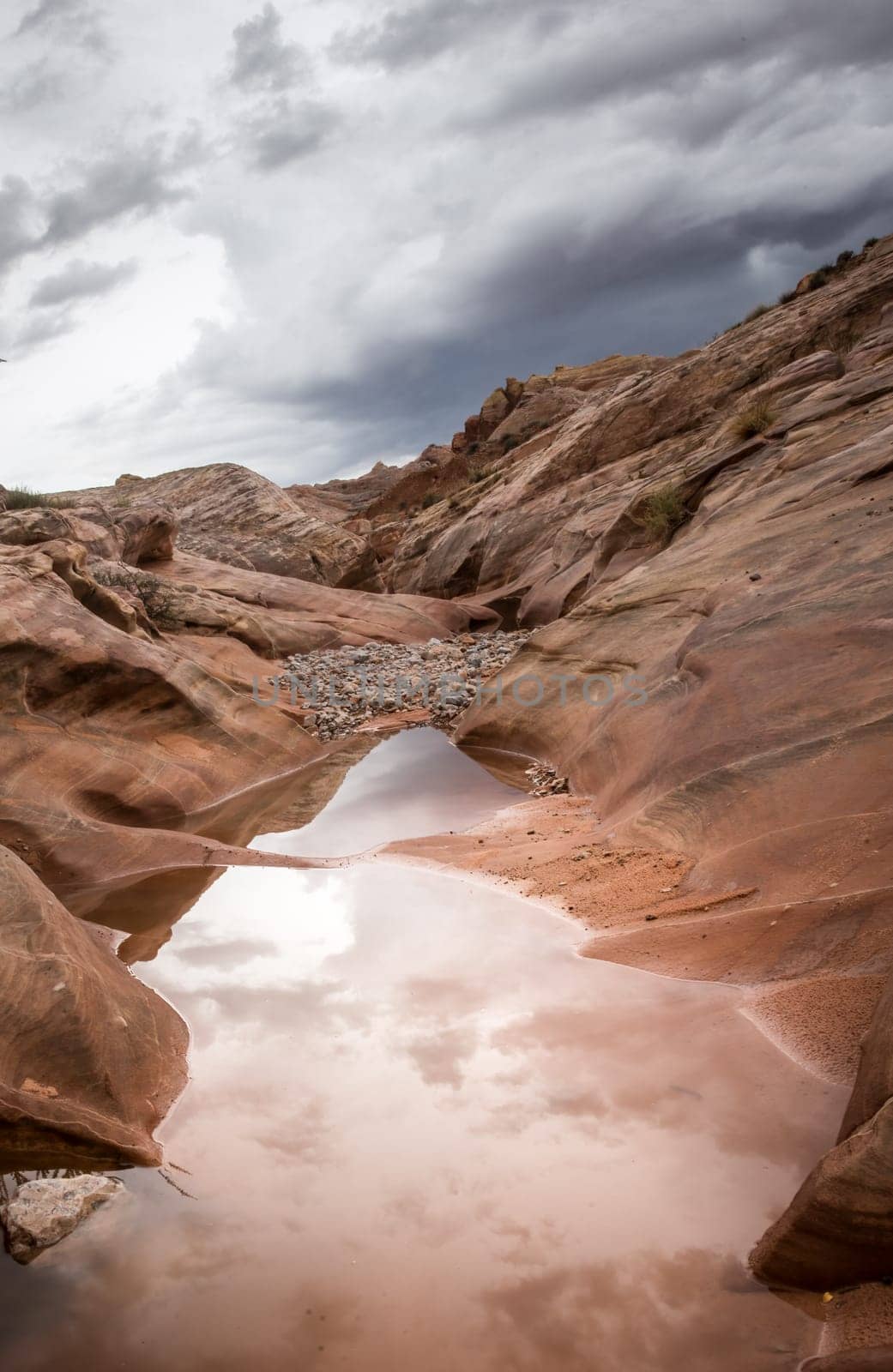 Valley of Fire Secret hike in Canyon