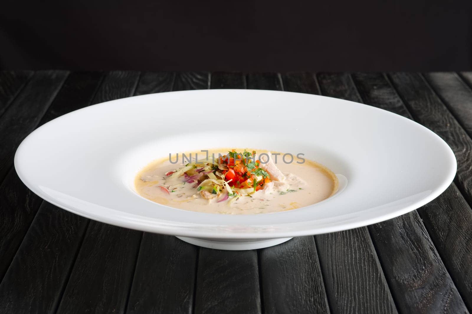 Spicy chicken soup with vegetables