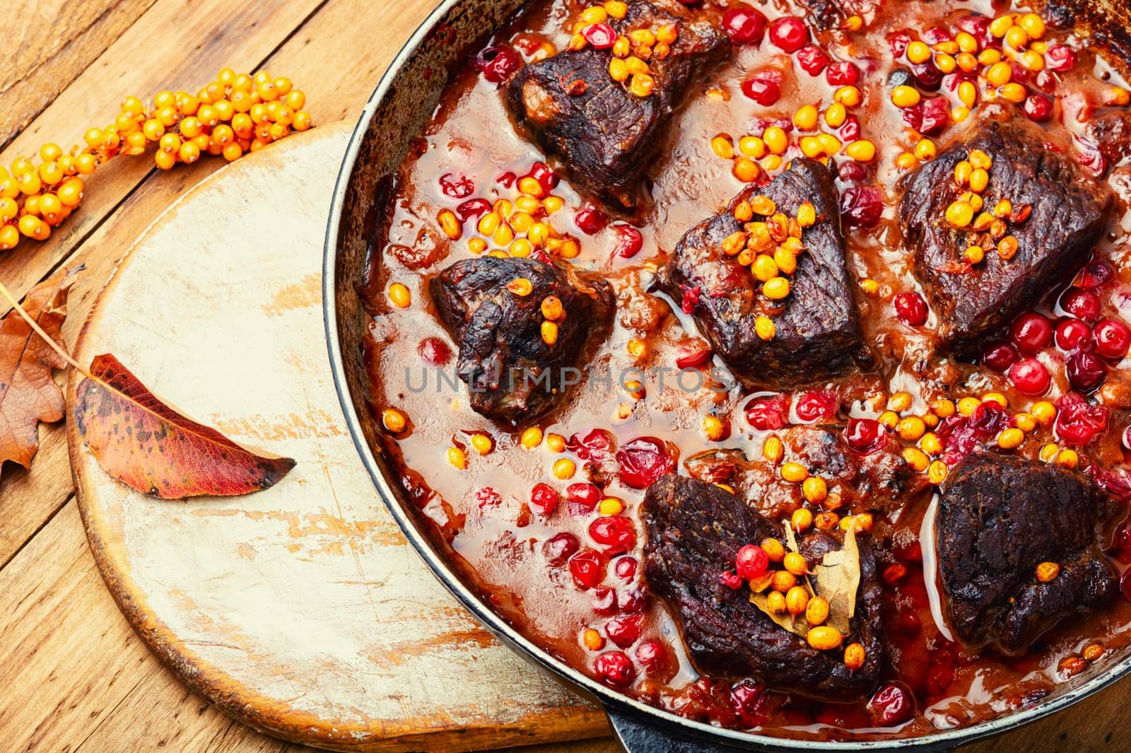 Pieces of beef stewed in sea buckthorn and cranberries