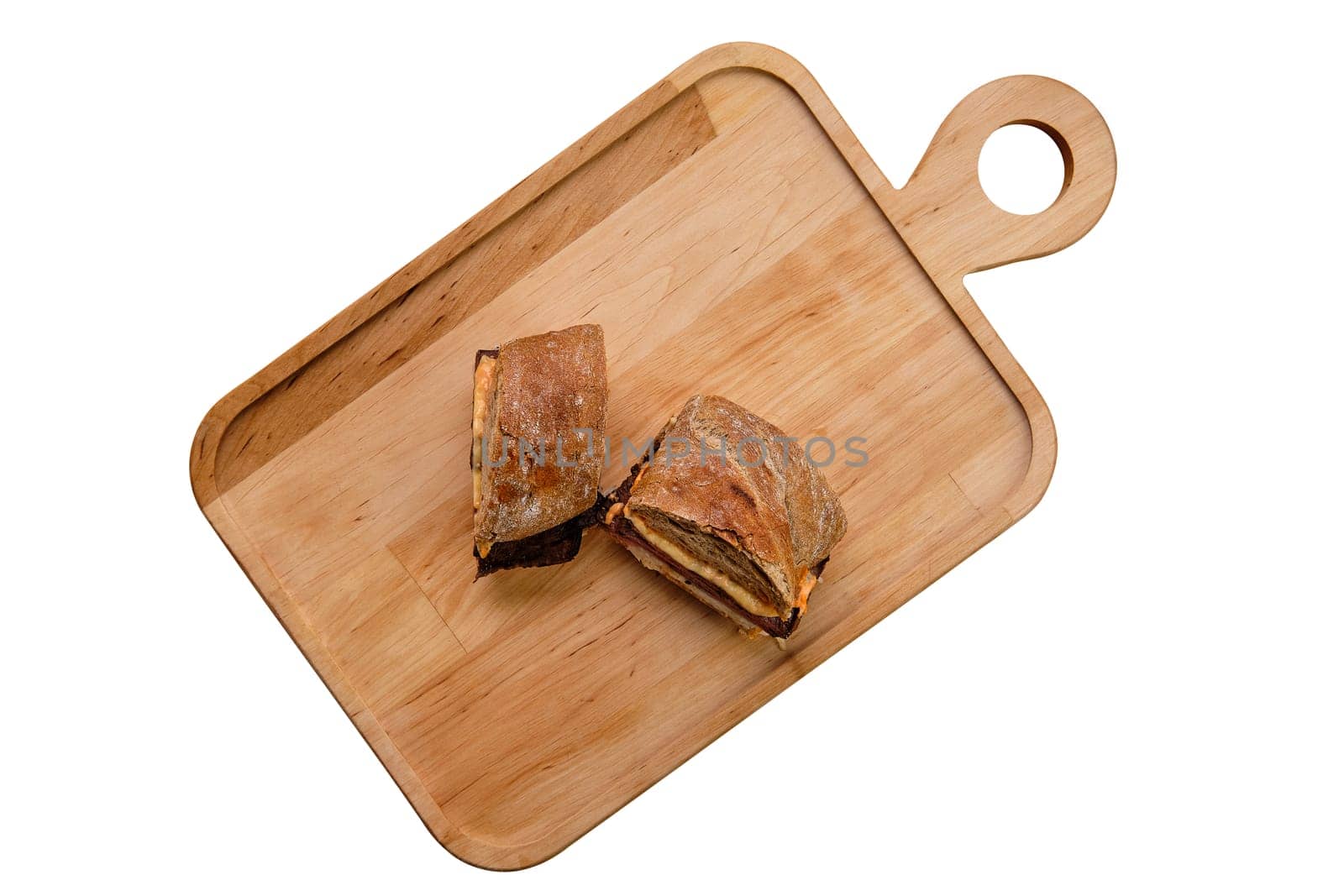 Sandwich with beef and cheese