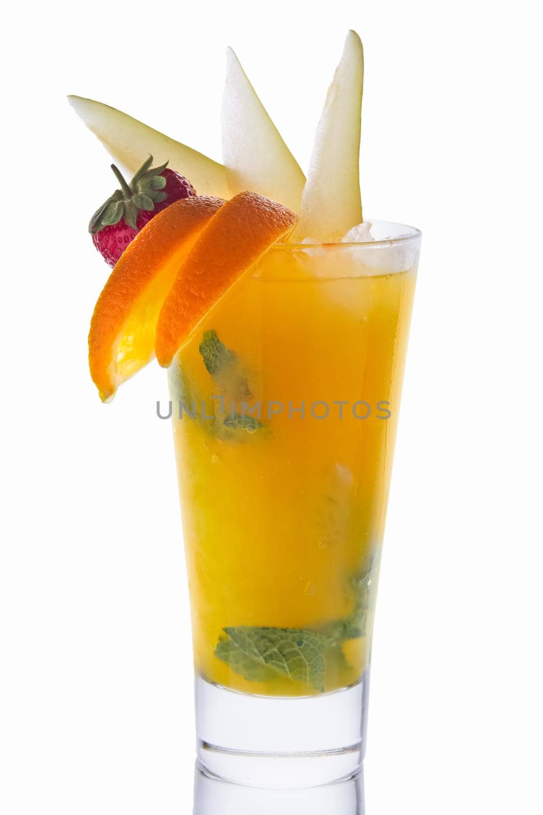 Fresh orange and pear juice cocktail