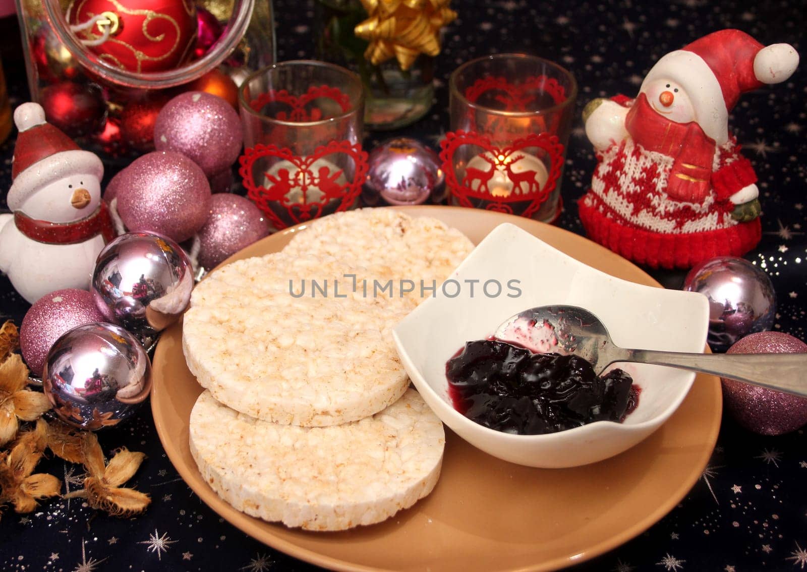 Rice waffles with jam