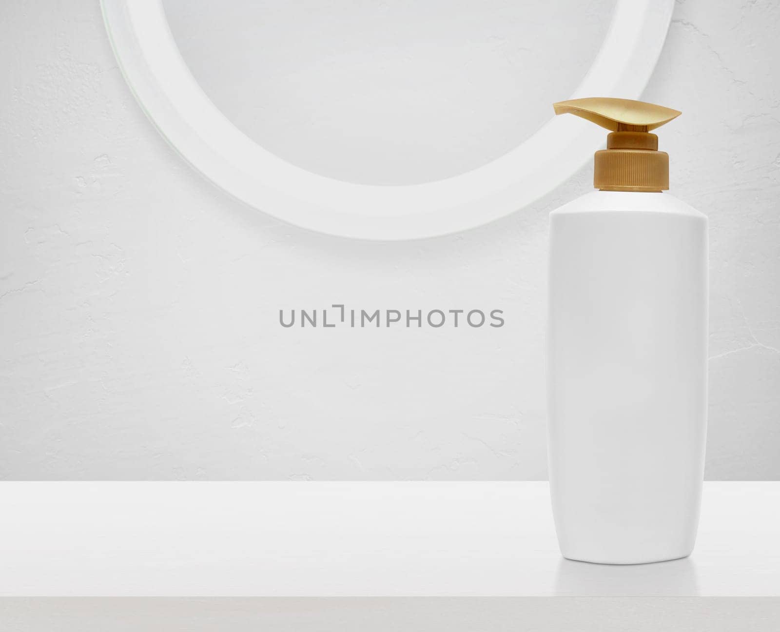 Bathroom amenities, shampoo mock-up product