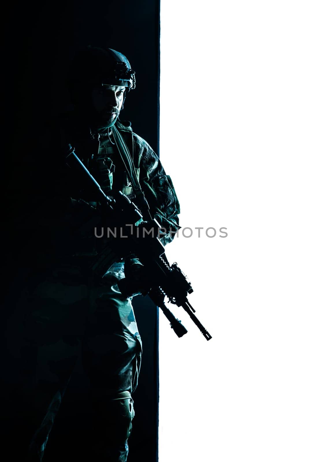 Paratroopers of french 1st Marine Infantry Parachute Regiment RPIMA studio shot firing pointing weapons