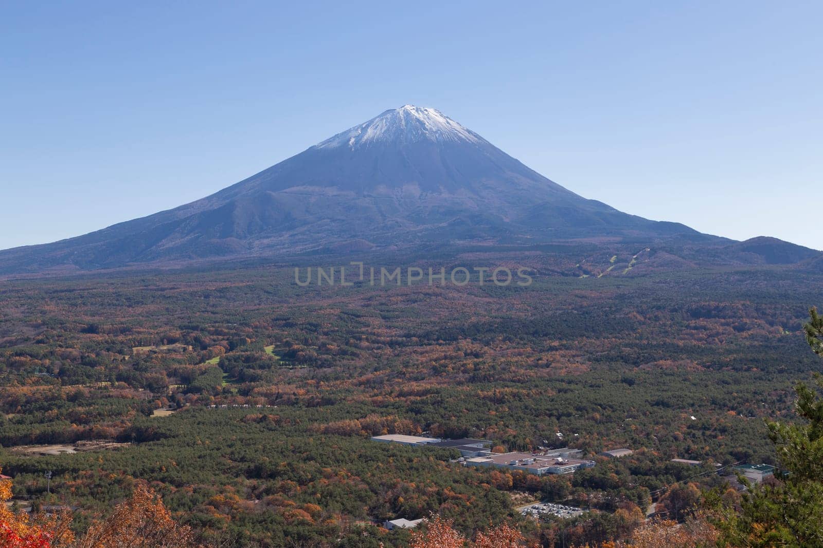 This photo was shot from the area around Mt.Fuji in Autumn. It is time to start snow cap on the top of Mt.Fuji. There are 5 lake around Mt.Fuji. This is shot from Mt.Koyodai.