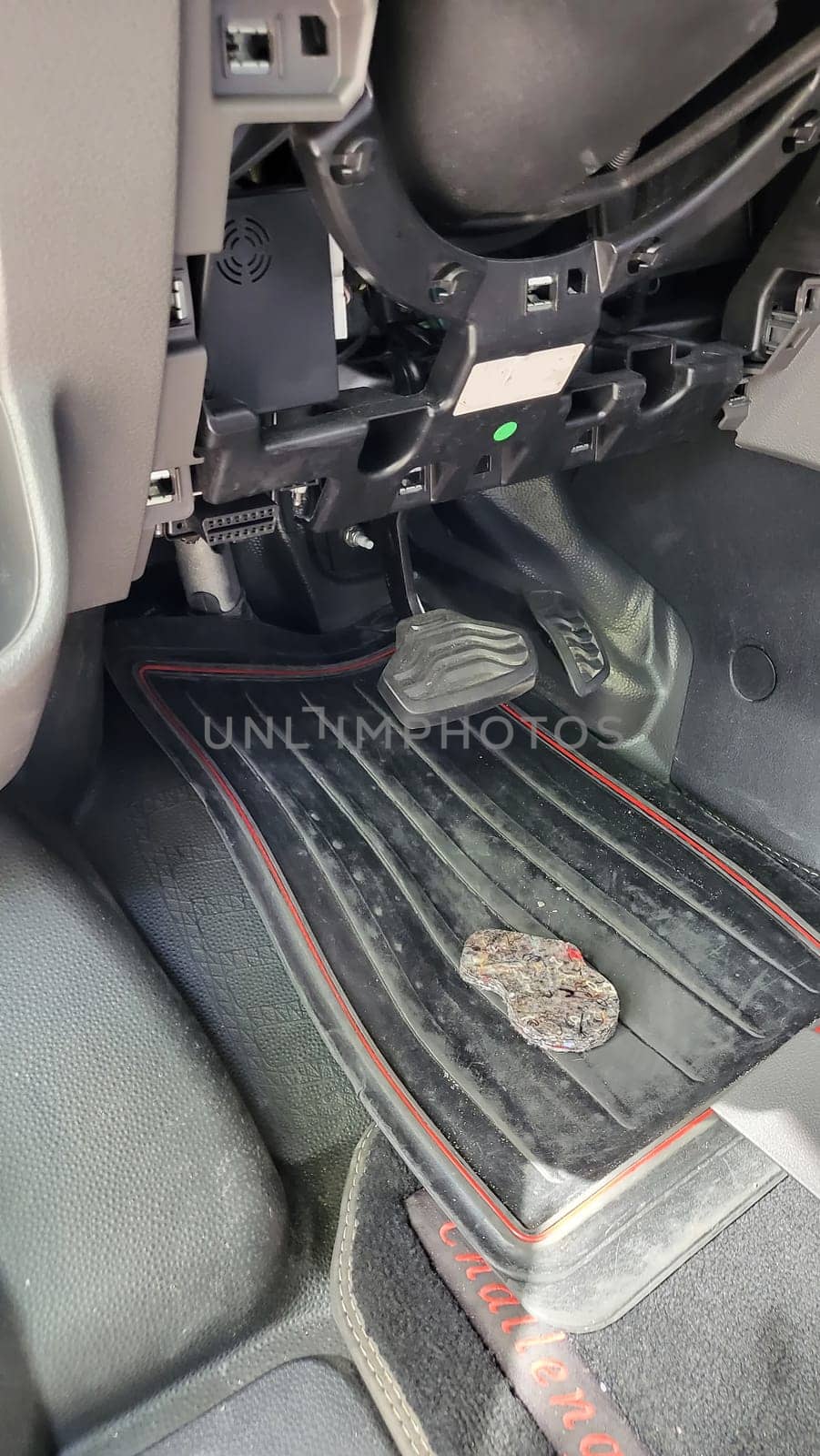 Installation of an additional air suspension in a mobile home to increase the load capacity