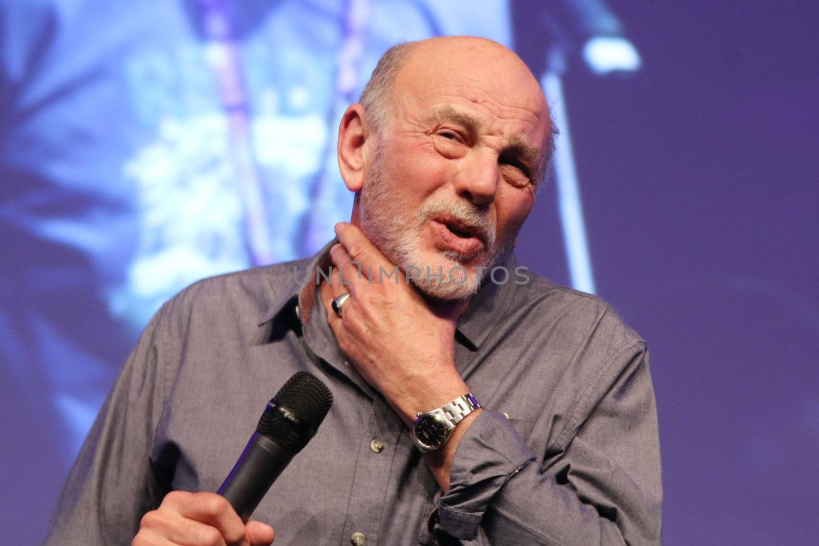 Carmen Argenziano (Stargate SG1,Melrose Place,Babylon 5,Dr. House,Criminal Minds,The Mentalist,Castles,The Godfather 2,Password Swordfish,Illuminati and many others),Fed Con 24 Day 1,Duesseldorf Maritim Hotel,21.05.2015