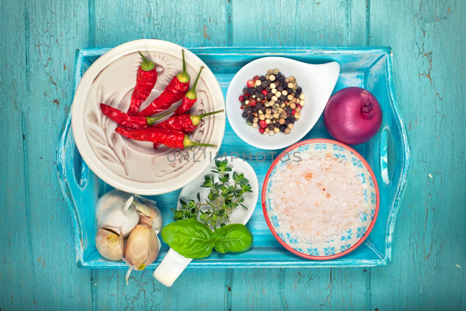 Tray with spices