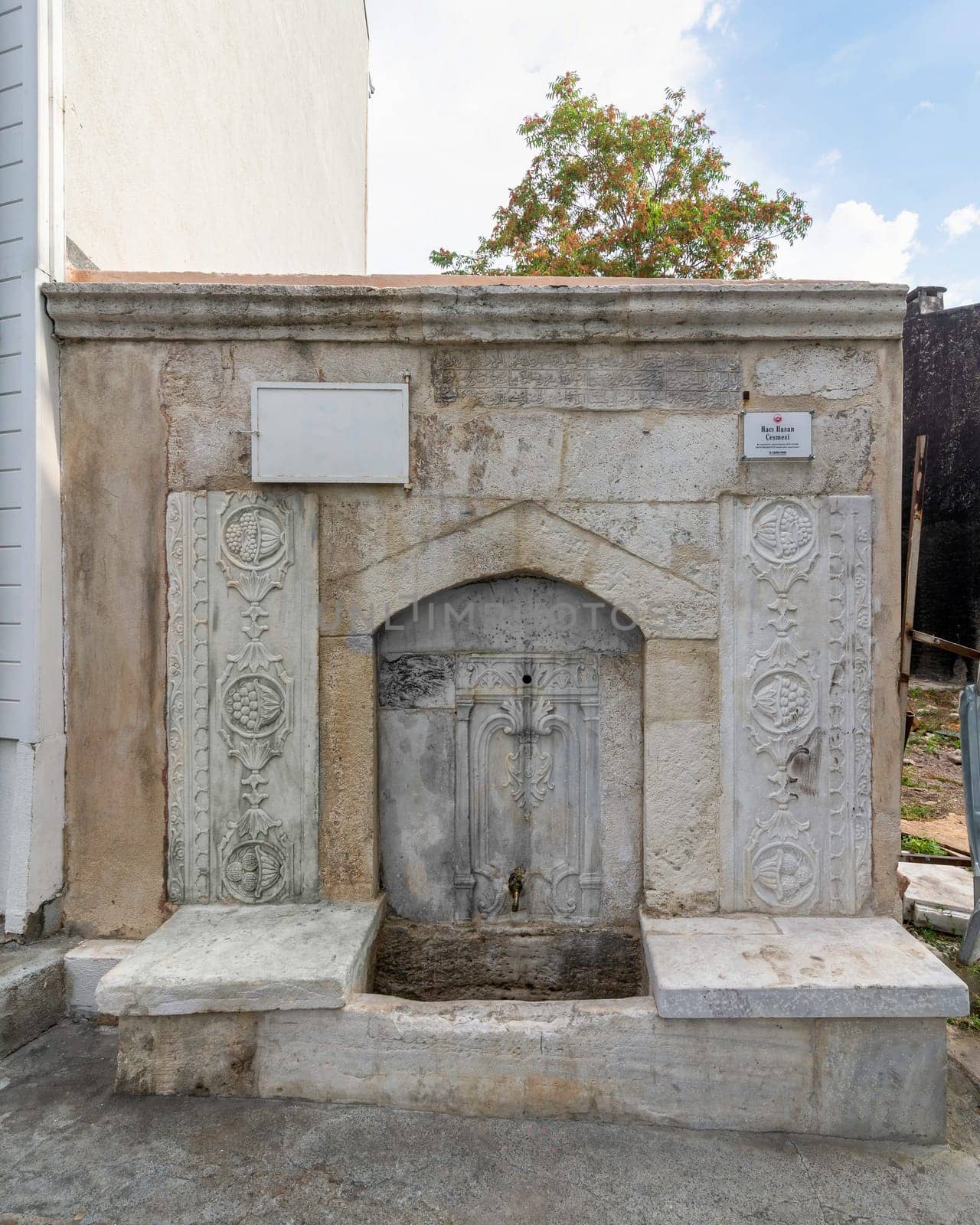 Haci Hasan Cesmesi, Marble sculpted drinking fountain, also Sabil, built in 1713 by Elhac Hasan Efendi, located in Oyuncu Street, near Sultanahmet square, Fatih district, Istanbul, Turkey