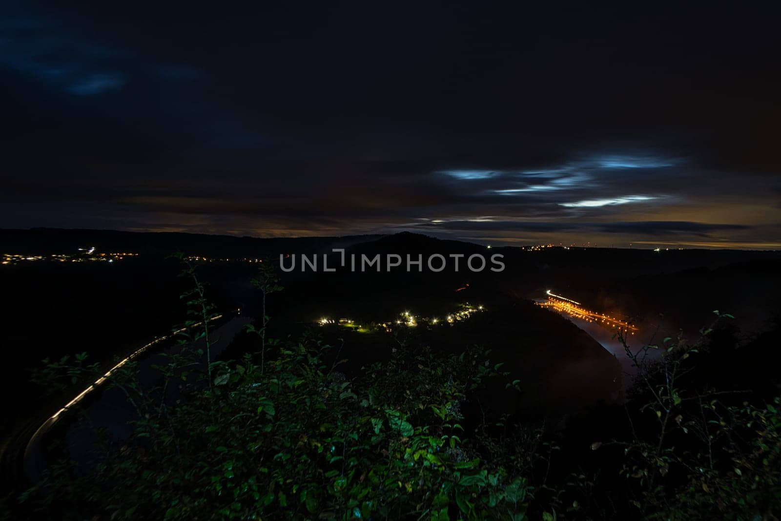 long time exposure at blue hour from the small Saarschleife. This is located in the Saarland and is scenically beautiful.