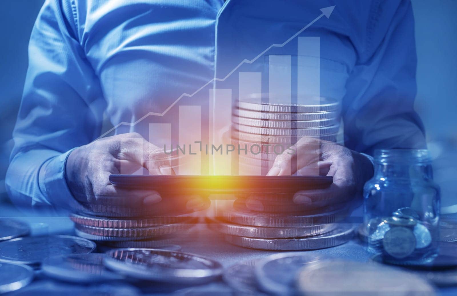 Duoble exposure, Investor online saving concept, Online Investment Savings, Online Stock Investors, Internet Financial Transactions, Save Monney for Investors Using Internet to Trade Stocks or Trade Fund