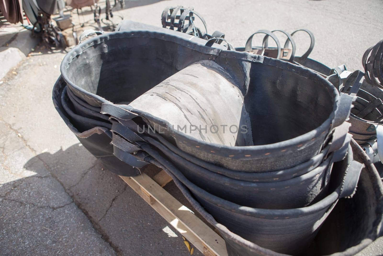 Spanish pack saddles or aguaderas. Saddlecraft items for sell