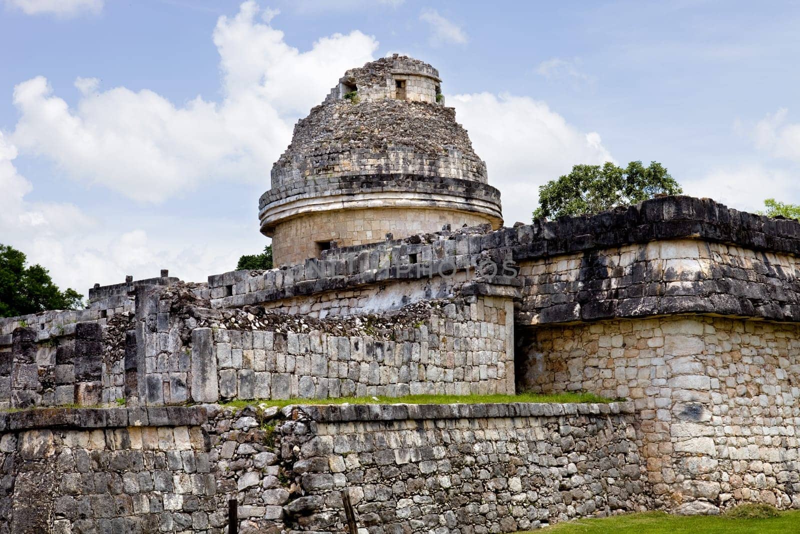 Ancient Mayan temple detail at Chichen Itza, Yucatan, Mexico
