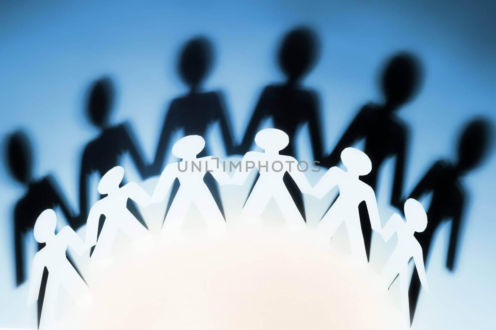 The paper team goes from darkness on light