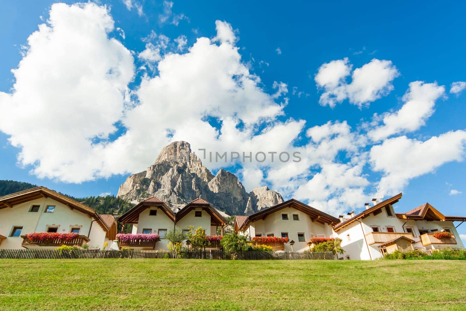 Bottom view of a group of houses in a mountain village