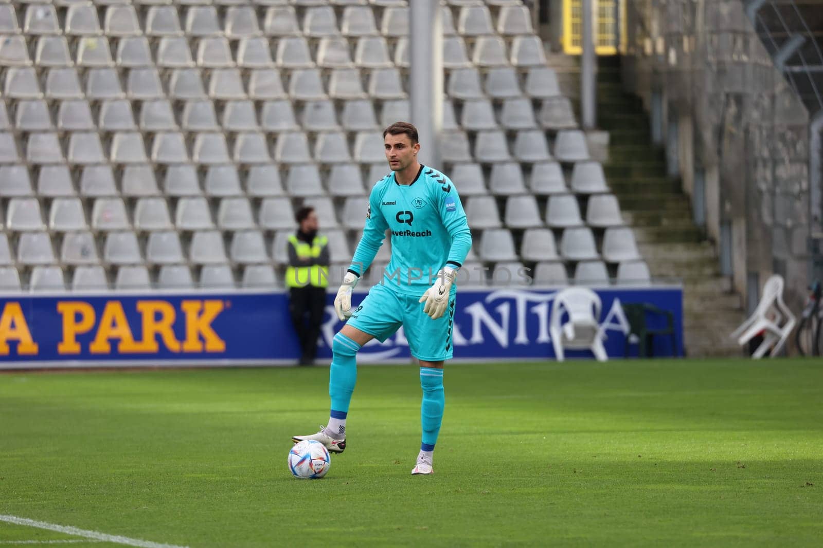 Goalkeeper Sebastian Mielitz (VfB Oldenburg) at the match of the 3. FBL: 22-23: 14. Sptg. SC Freiburg II vs VfB Oldenburg.. DFL REGULATIONS PROHIBIT ANY USE OF PHOTOGRAPHS AS IMAGE SEQUENCES AND/OR QUASI-VIDEONann.. Photo: Joachim Hahne/johapress