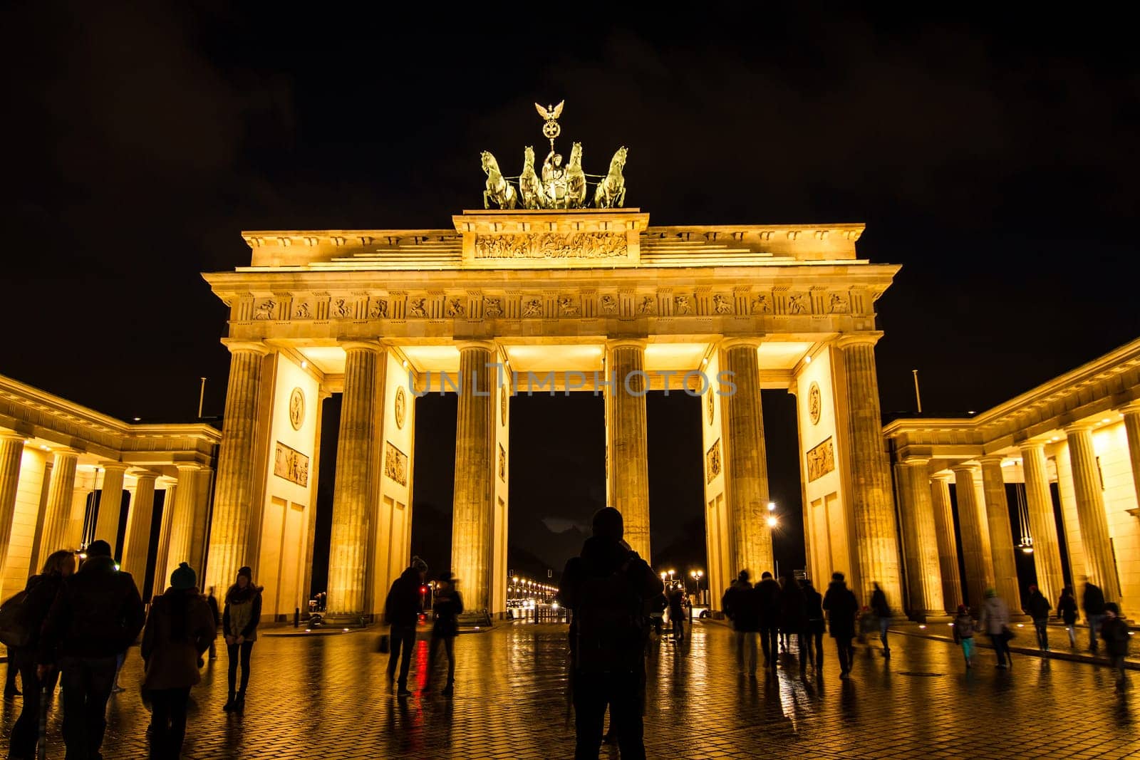 The Brandenburg Gate at night, in Berlin, Germany.