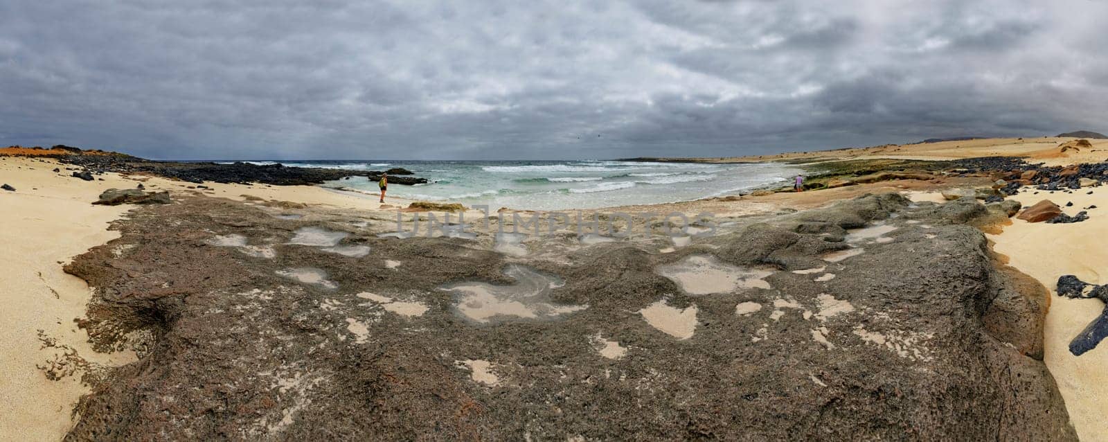 Hiking tour on the island of La Graciosa to Playa del Lambra and Playa de las Conchas
