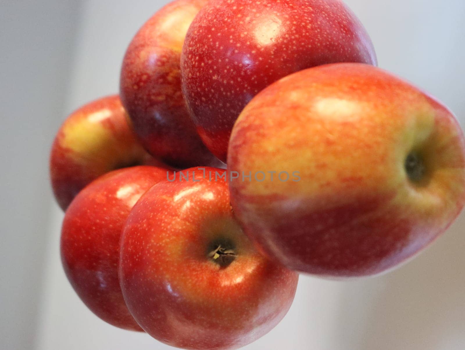 delicious natural red apples tasty beautiful temptation fruit vitamins