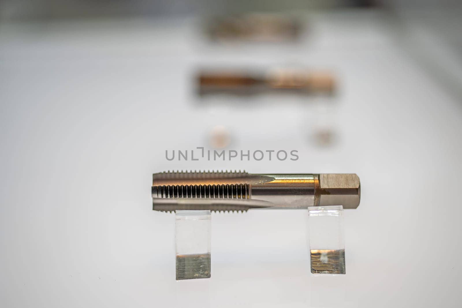 Machine tool tapping screw or threaded process