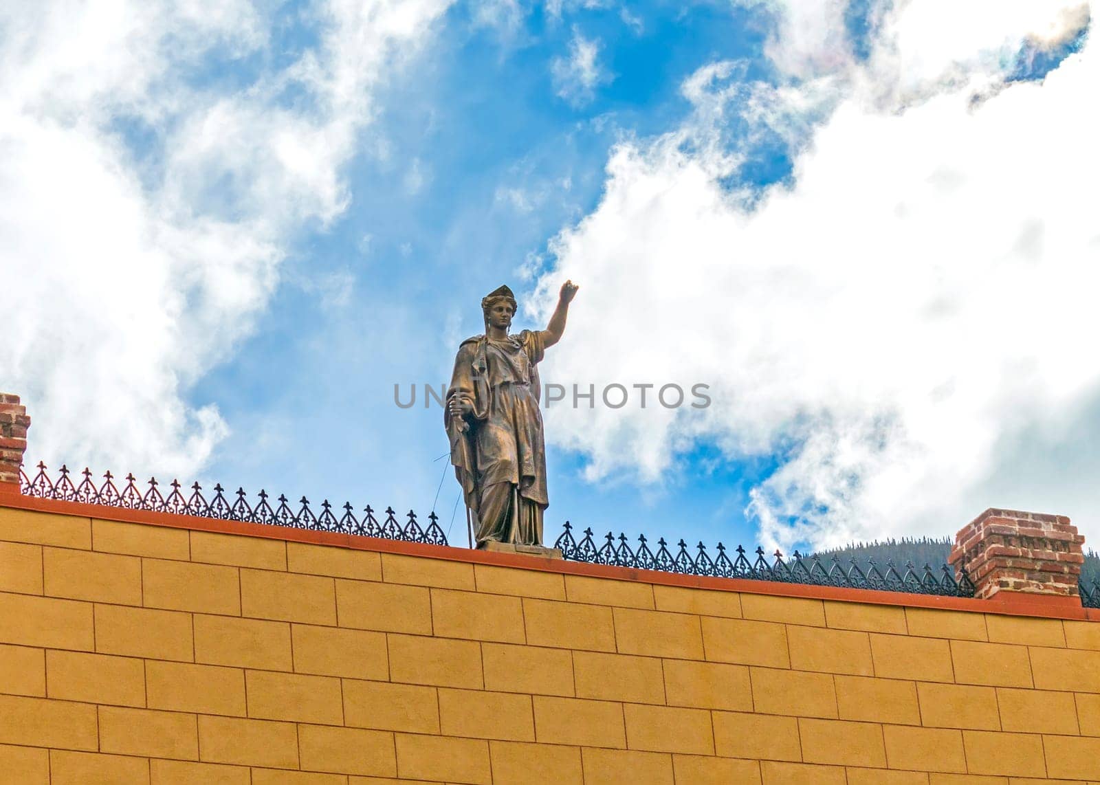 The sculpture on roof the house,Colorado.
