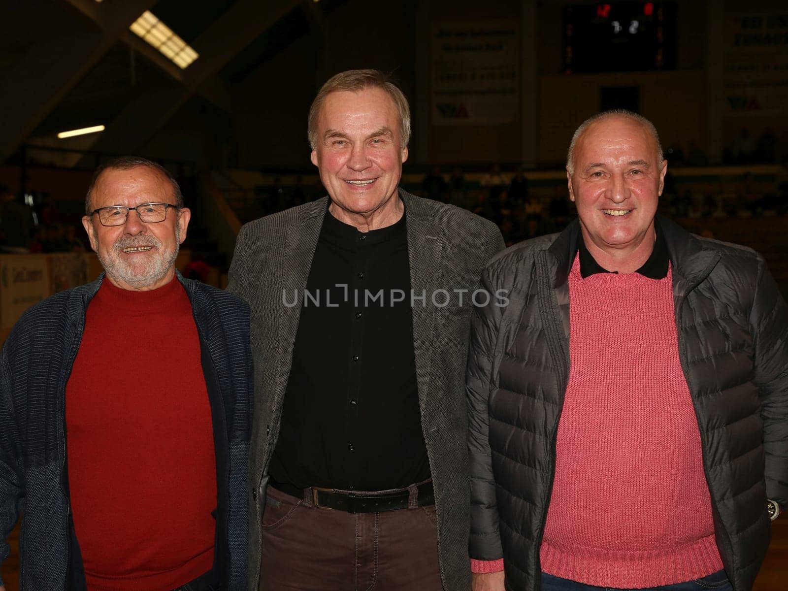 Olympiasieger Ernst Gerlach,Günter Dreibrodt und Ingolf Wiegert (alle SCM) Handball DHB 3. Liga Herren Ost Saison 2022-23 14.Spieltag SC Magdeburg II – EHV Aue am 02.12.2022 in Magdeburg