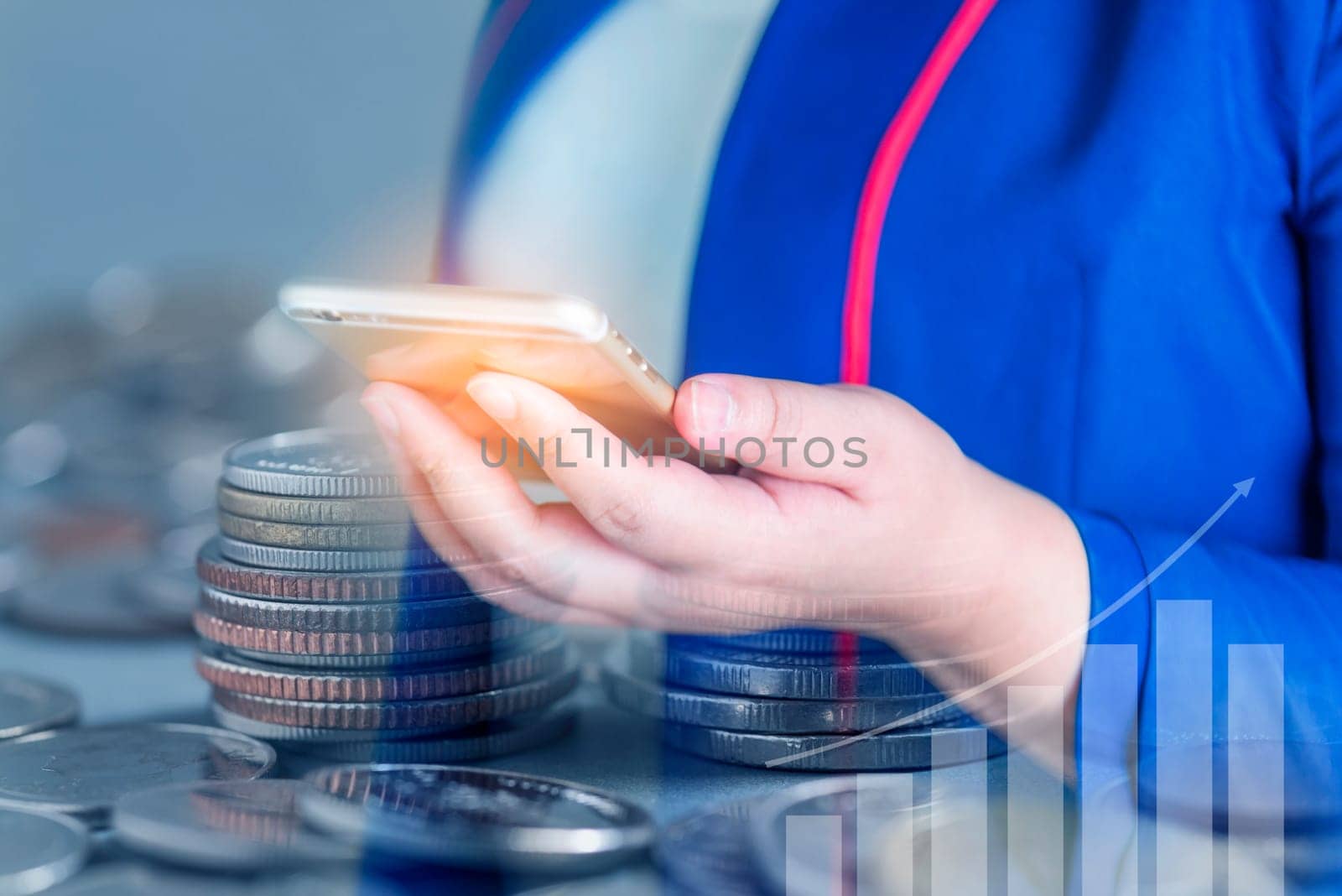 Online Banking Savings Concept, Online Investment Savings, Online Stock Investors, Internet Financial Transactions, Save Monney for Investors Using Internet to Trade Stocks or Trade Fund