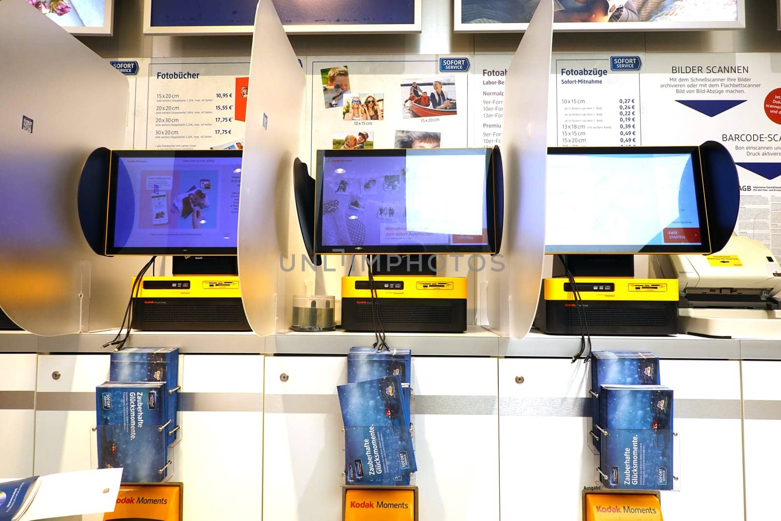 Kodak Foto Kiosk in einem DM-Drogeriemarkt