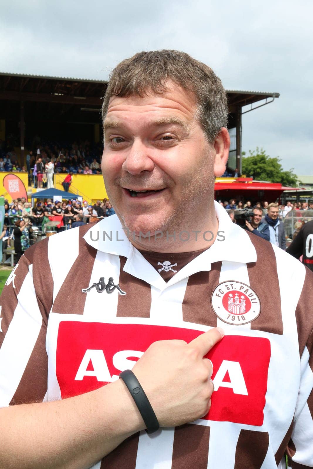 Elton,The charity football game Kicking with heart at the Stadion Hoheluft,Hamburg,14.06.2015