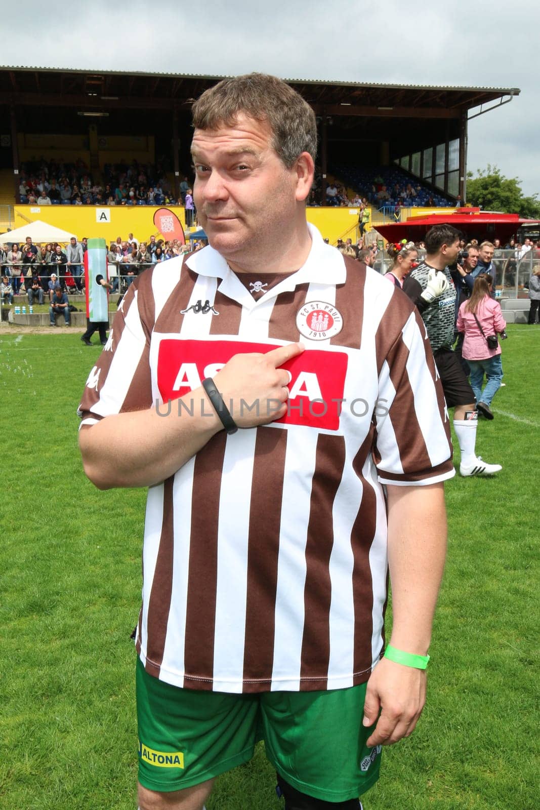 Elton,The charity football game Kicking with heart at the Stadion Hoheluft,Hamburg,14.06.2015
