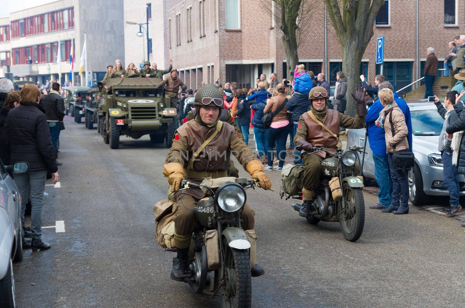Military parade by "keep them rolling"", a foundation who maintains military vehicles with the purpose of keeping the 2nd WW memories alive"