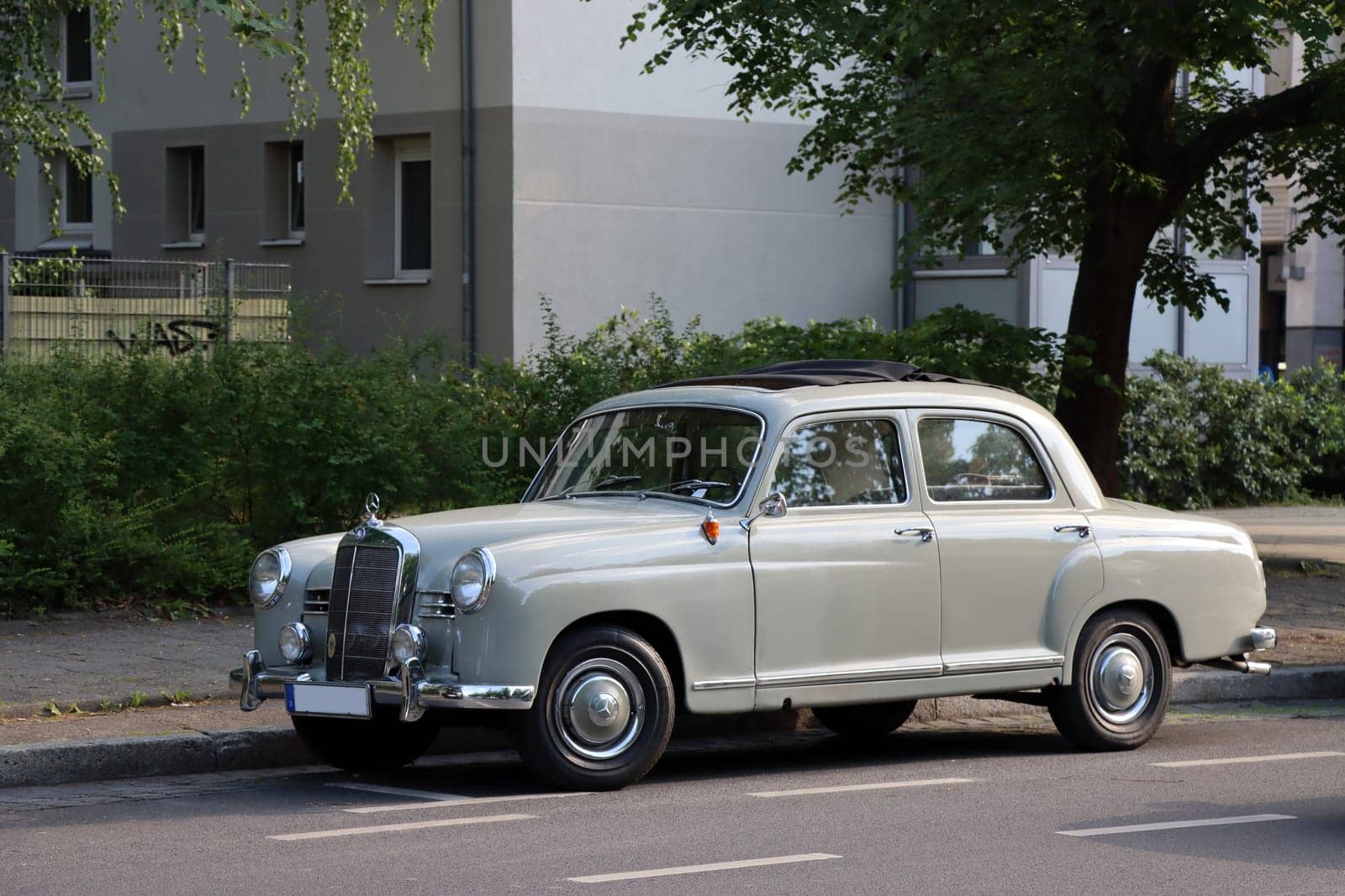 Oldtimer Mercedes-Benz W 120 Ponton, Brandenburg, Deutschland, Potsdam