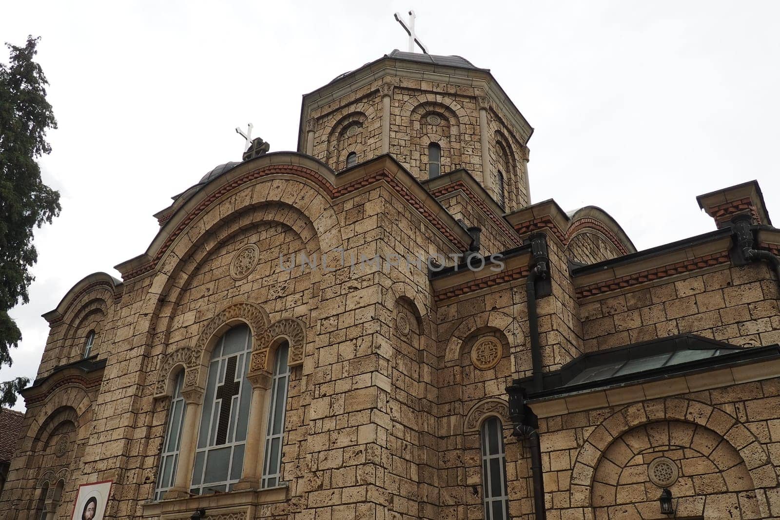 Banja Koviljaca, Serbia, Guchevo, Loznica, September 30, 2022 Rehabilitation center with sulfur and iron mineral waters. Church of the Holy Apostles Peter and Paul. It belongs to the diocese of Sabac