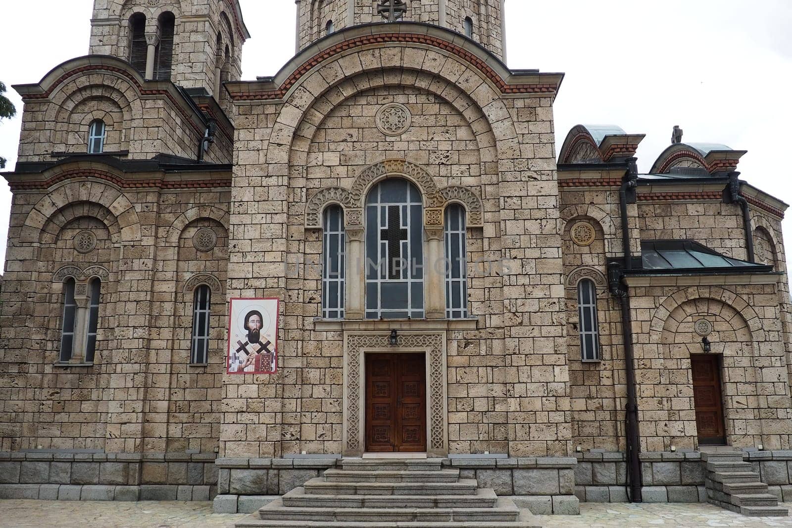 Banja Koviljaca, Serbia, Guchevo, Loznica, September 30, 2022 Rehabilitation center with sulfur and iron mineral waters. Church of the Holy Apostles Peter and Paul. It belongs to the diocese of Sabac