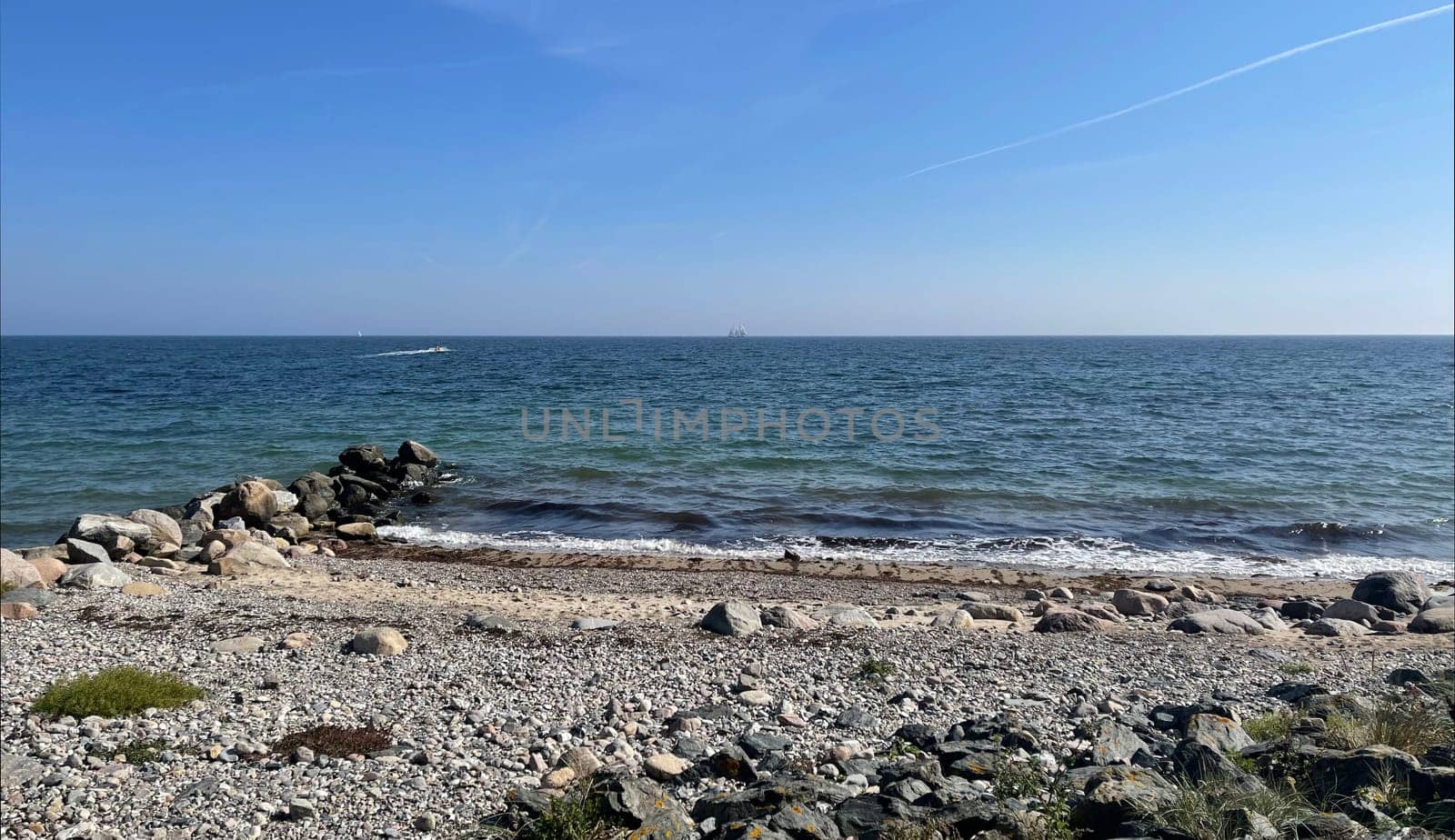 Ostseestrand near Schoenhagen is a tranquil beach,with sand and pebbles. Ostseestrand near Schoenhagen is a tranquil bathing beach with sand and pebbles.
