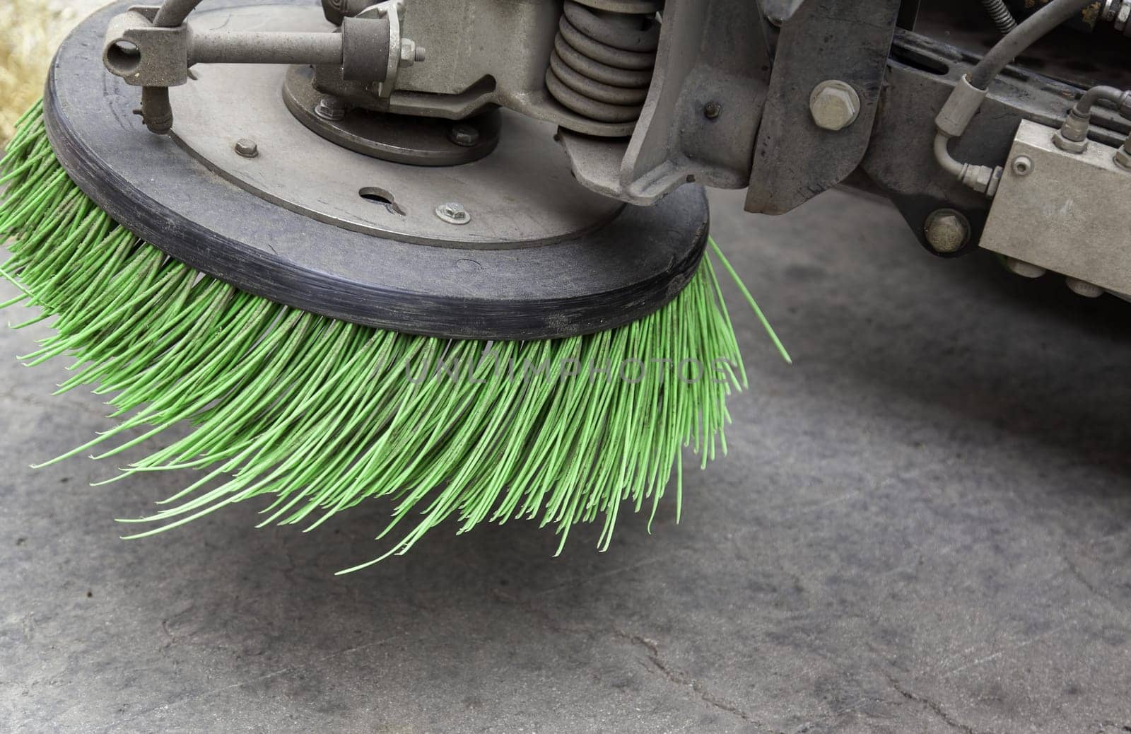 Detail of machinery for cleaning the floors of streets in the city