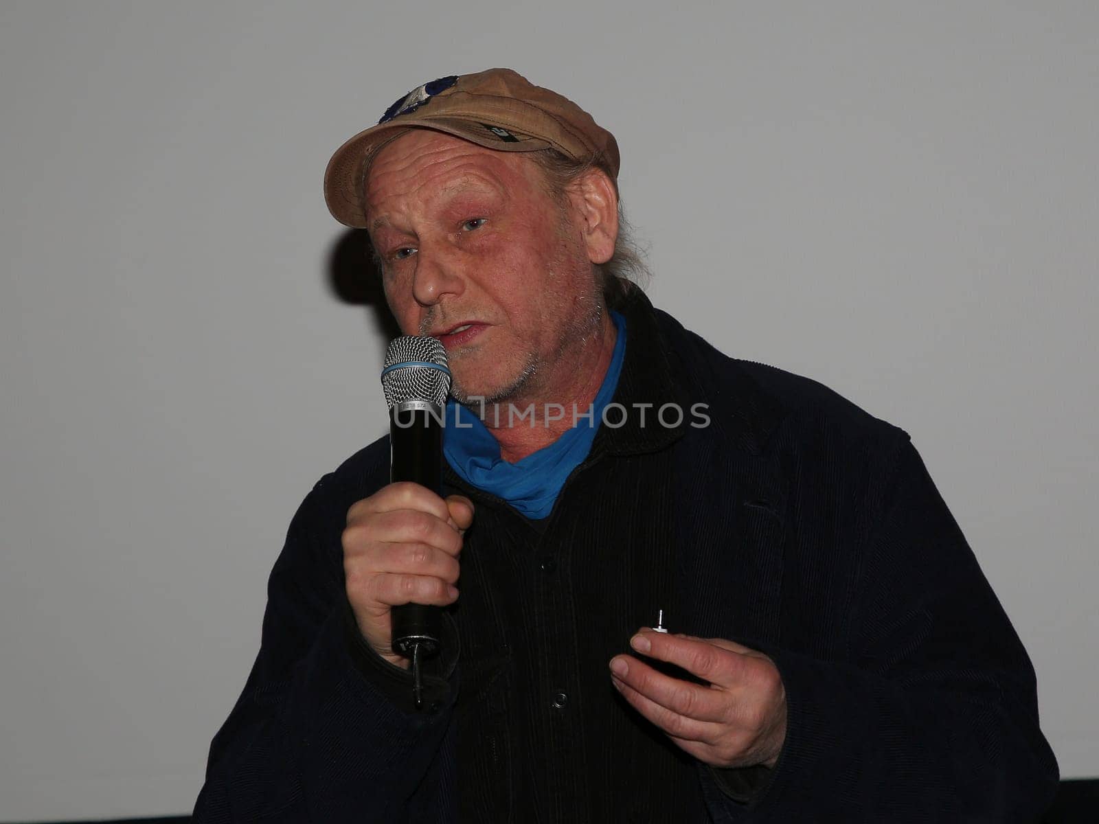 Bernd Michael Lade Regisseur und Hauptdarsteller vom Film Der Zeuge bei Vorpremiere am 01.03.2023 im Moritzhof Magdeburg