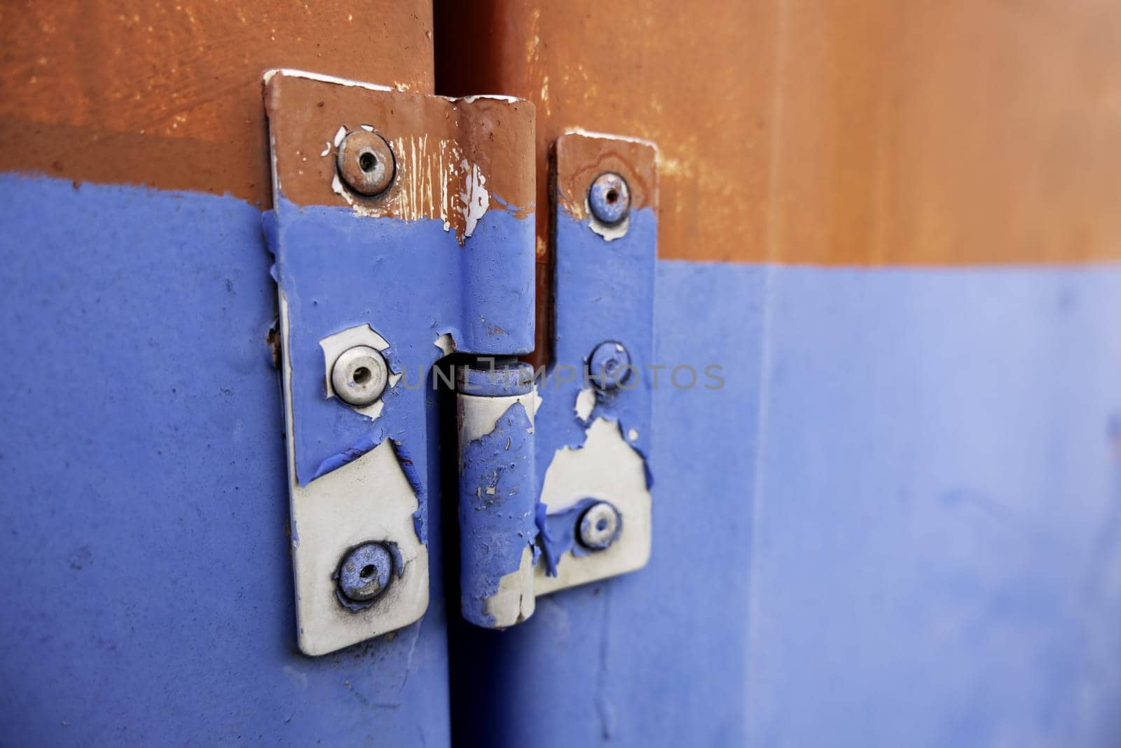 Detail of old tool to open and close door, ruin and abandonment