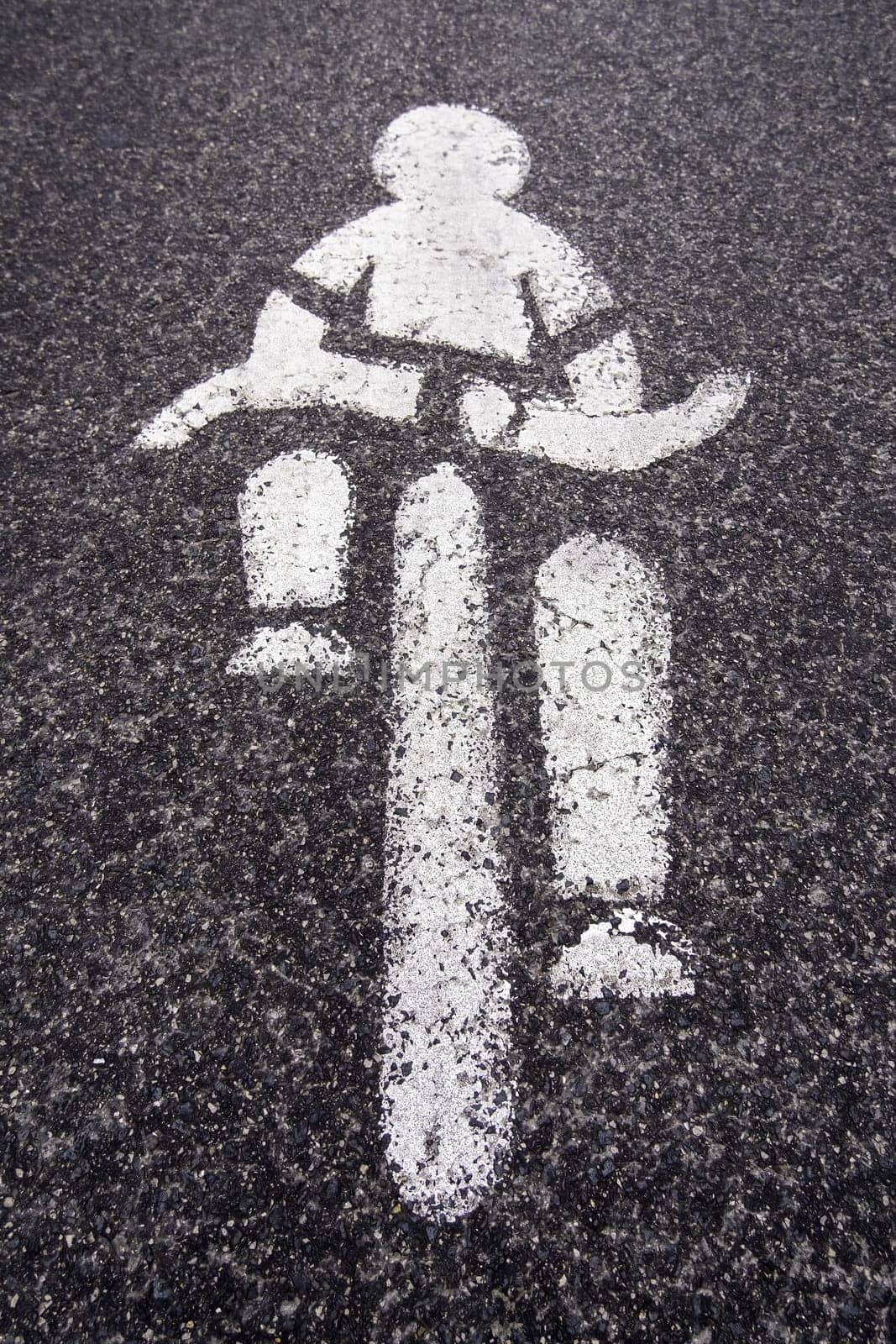 Detail of road sign for cyclists in the city, sports and transport respecting the environment