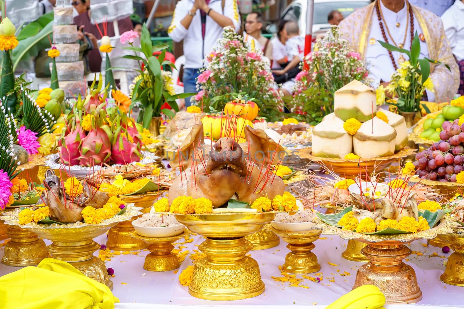 Nonthaburi, Thailand - AUG 17, 2019 - Pouring ceremony for Thonglor Buddha statues at Samian Nari Temple at Chatuchak, Bangkok, Thailand.