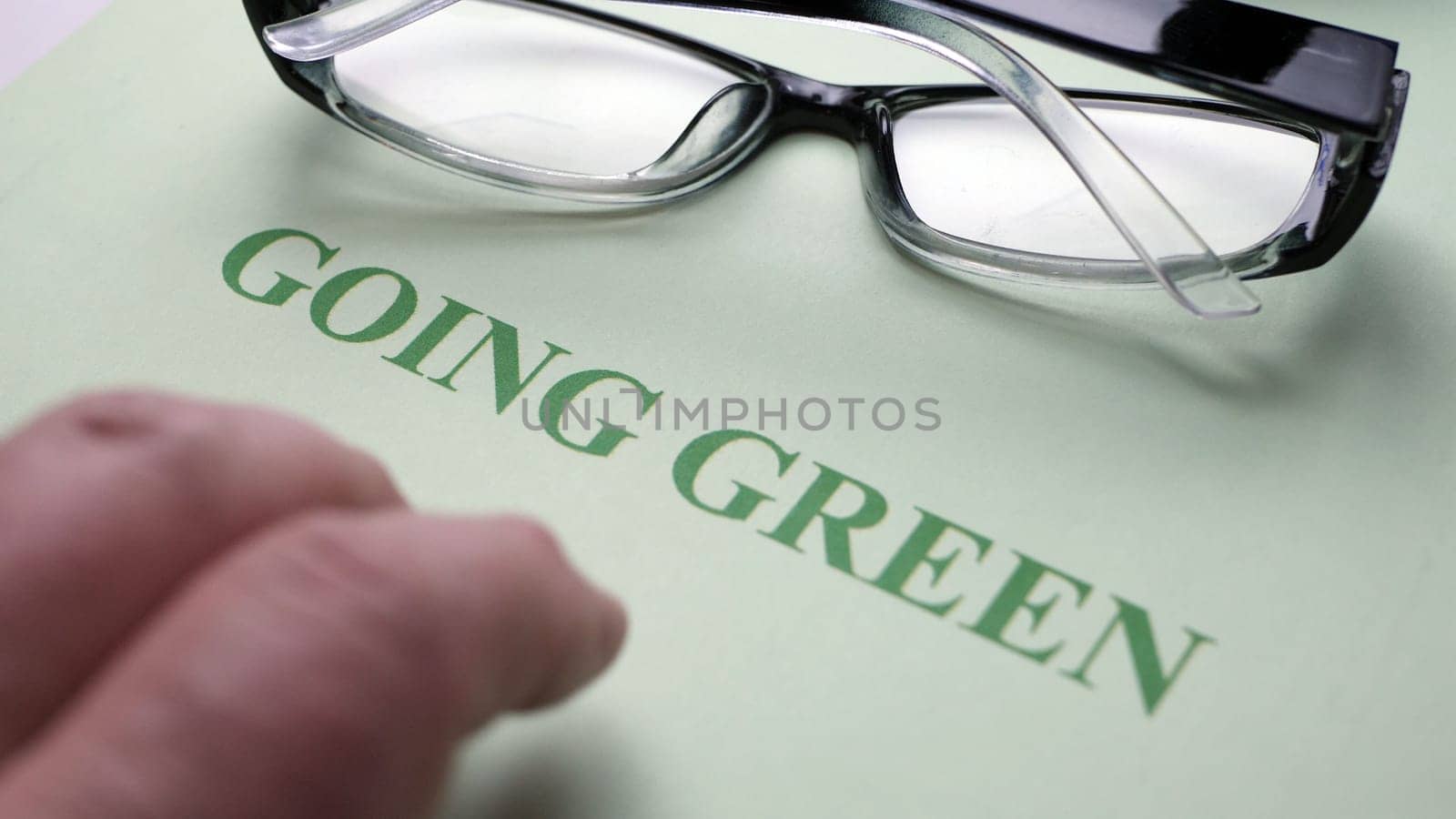Finger tapping on going green text
