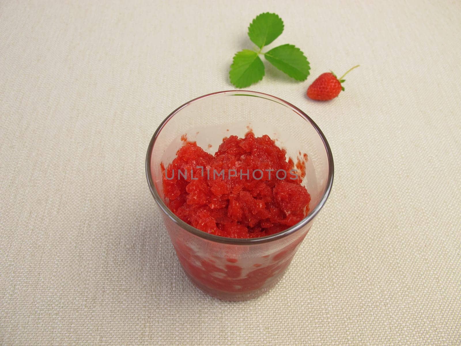 Geeister Fruits Smoothie from Strawberries