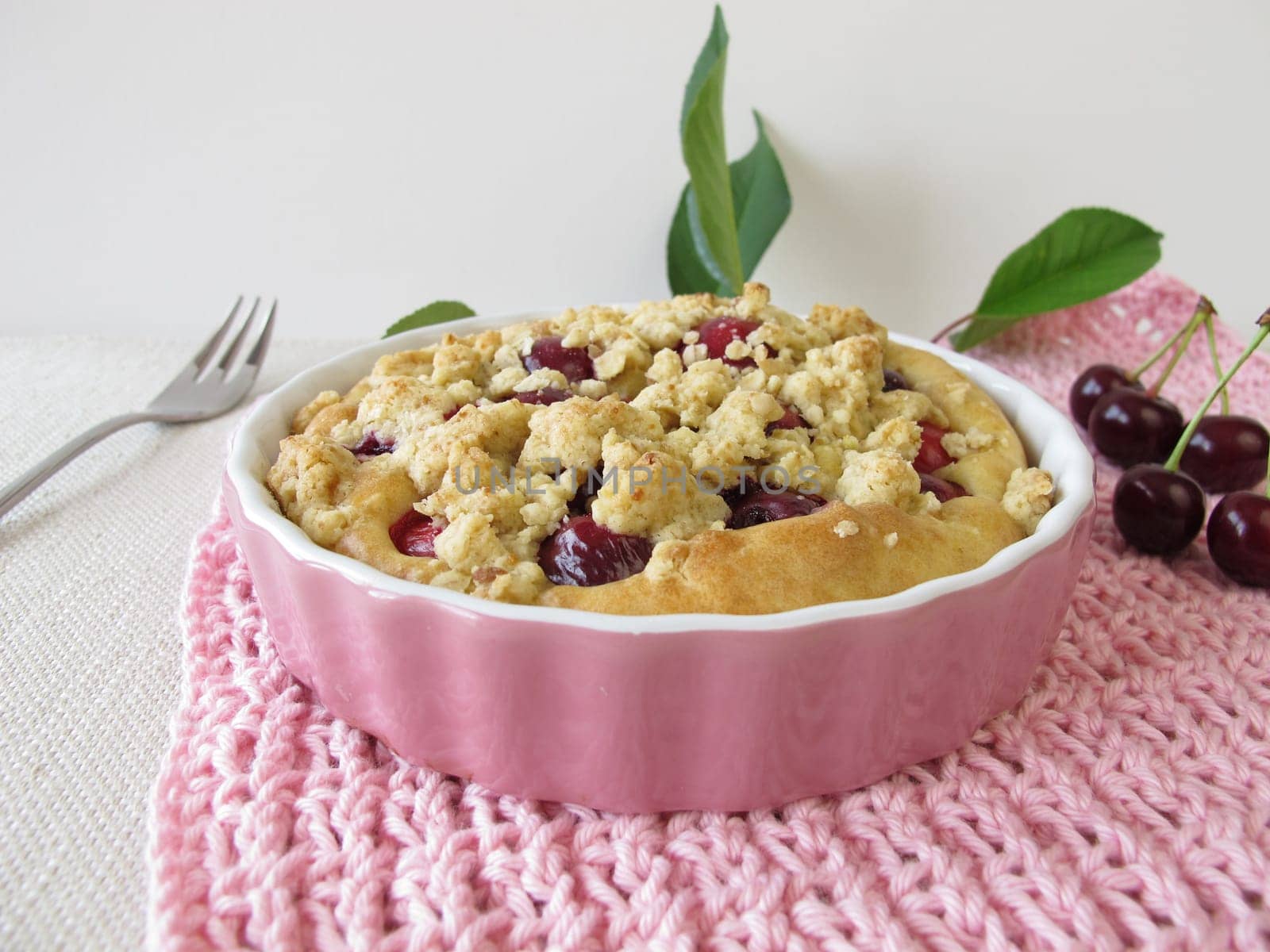 Sour cherry pie