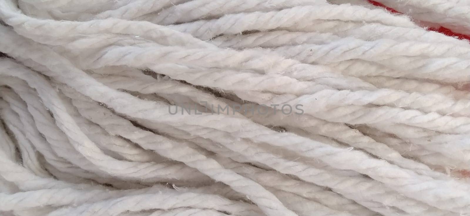 Cotton Rope Wringer Mop Attachment. The material is wrung out with a single rotary motion, avoids getting hands dirty and shortens the cleaning time. The cotton nozzle absorbs water.