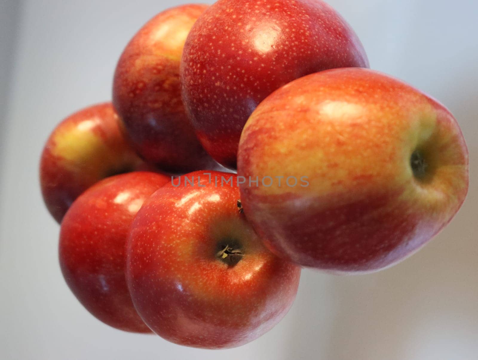 delicious natural red apples tasty beautiful temptation fruit vitamins