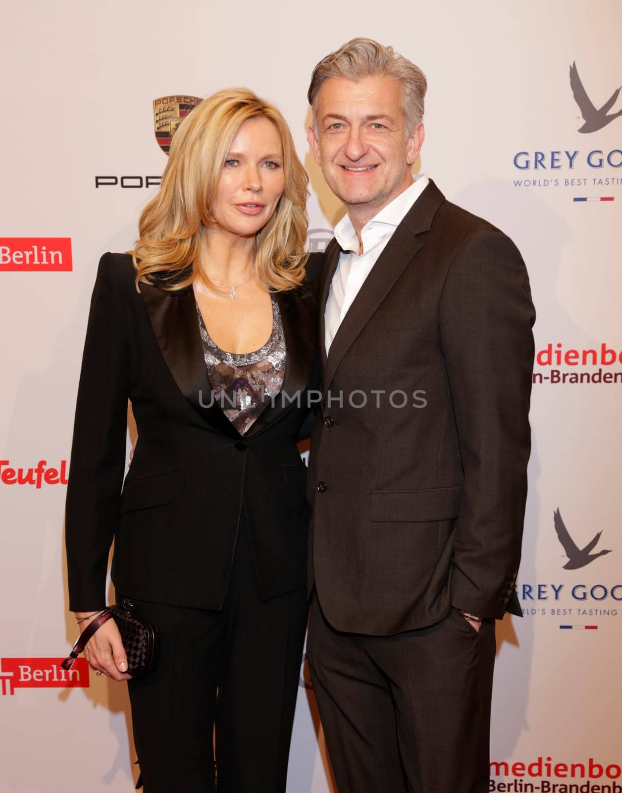 Veronica Ferres and Dominic Raacke