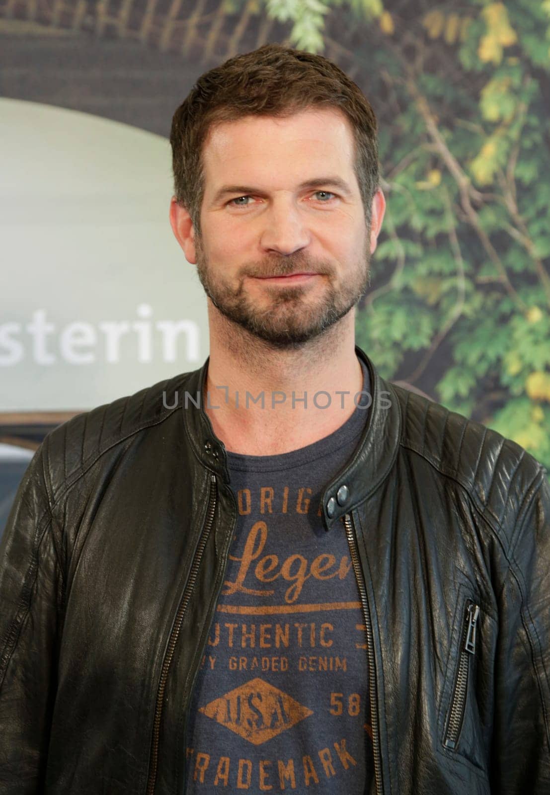 Simon Boeer , .Fotocall von Die Kuhfluesterin  im Hotel  Onyx Arc Hotel Hamburg am 18.05.2015