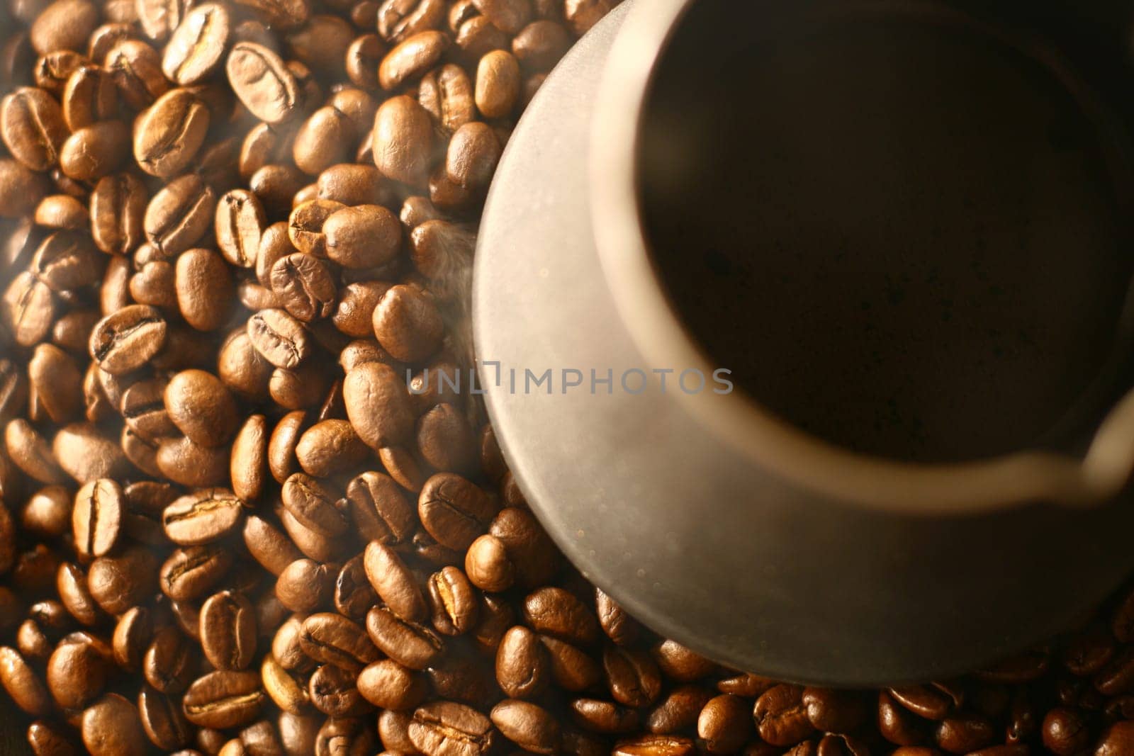 coffee beans Grains of coffee let out aroma and smells drawing of attention